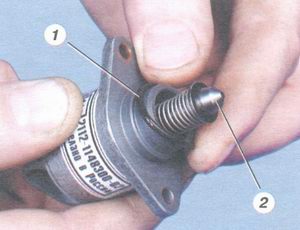 1 уплотнительное кольцо регулятора холостого хода, 2 клапан