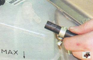 пароотводящий шланг расширительного бачка Лада Калина ВАЗ 1118