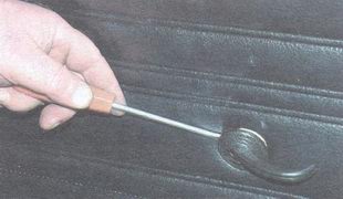 облицовка внутренней ручки привода замка двери
